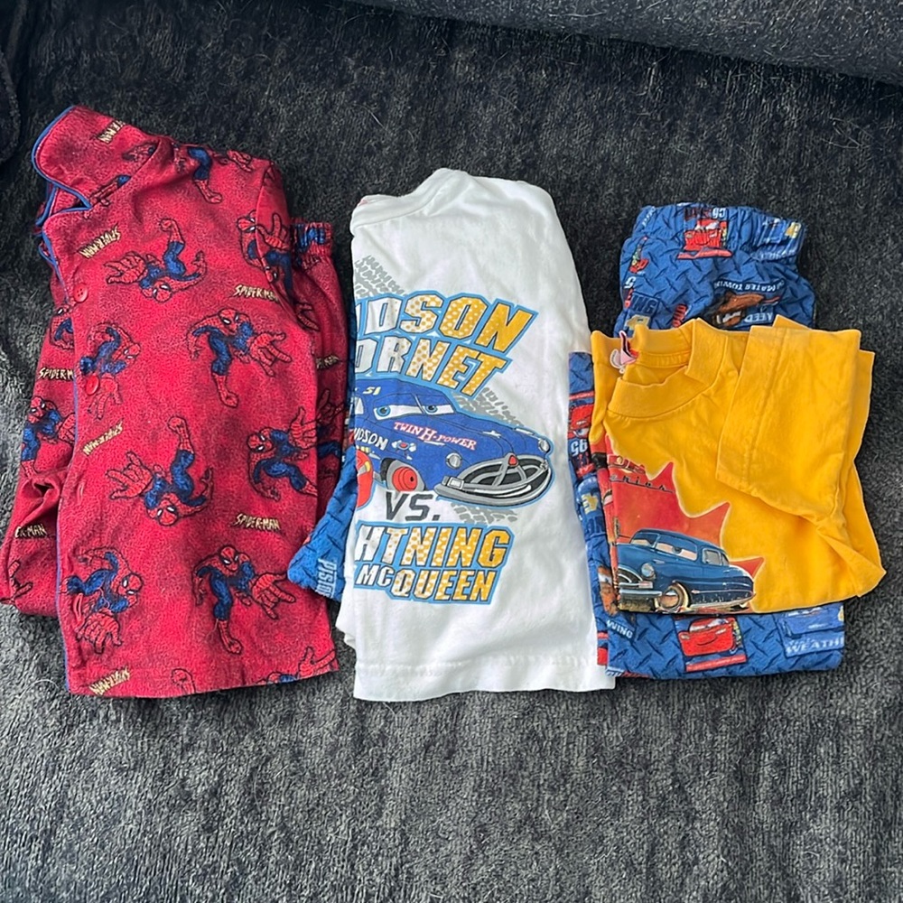 3 sets of boys PJ’s. Size 4/5. Spider man and Cars